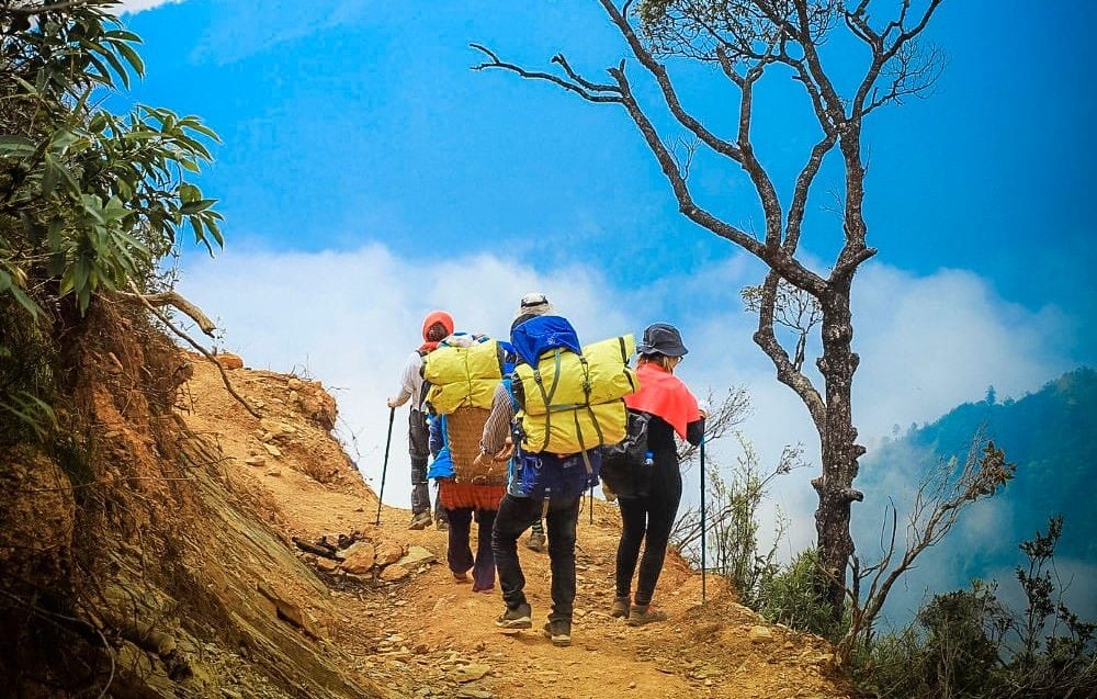 thuê porter trekking giá bao nhiêu