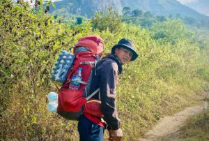 Porter trekking